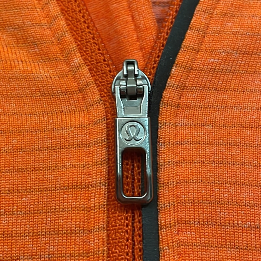 Lululemon - Picture 10 of 13